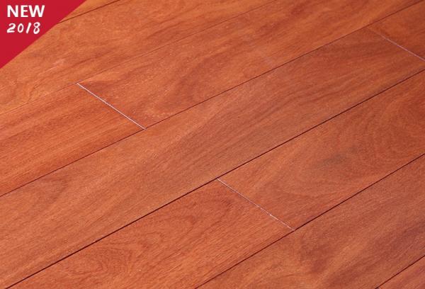 荣登地板 实木地板 春色满园系列 二翅豆  18mm
